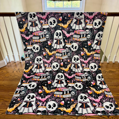Blanket Halloween #21 - Reading Ghosts