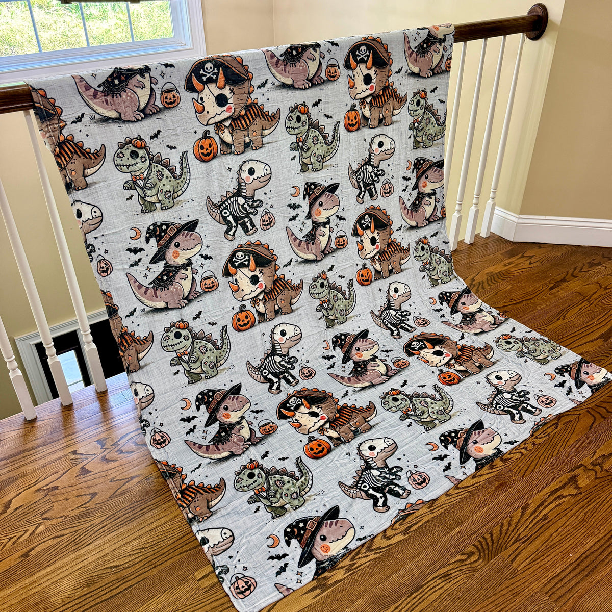 Blanket Halloween #18 - Dinosaur