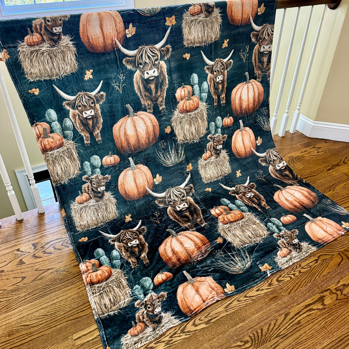 Blanket Halloween #10 - Fall Highland Cow