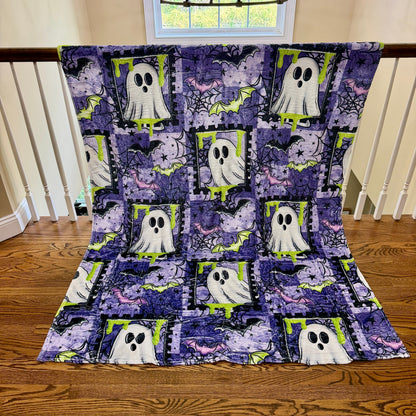 Blanket Halloween #22 - Purple Frame Ghosts